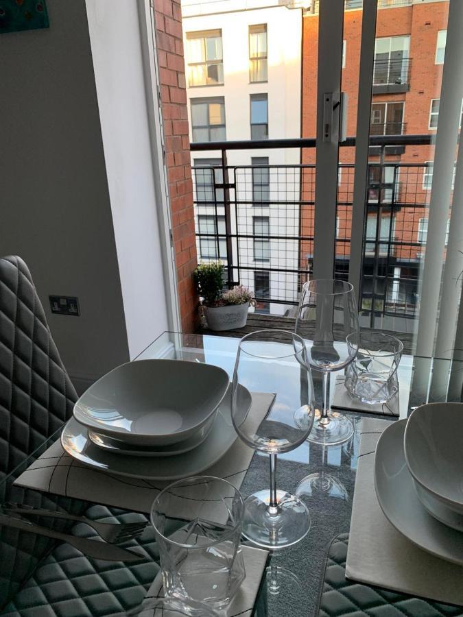 Absolute Stays At The Qube -Utilita-City Center-The Rep-Icc-Nia-Edgbaston Cricket-Free Wifi- Contractors-Sealife-Brindleyplace 伯明翰 外观 照片